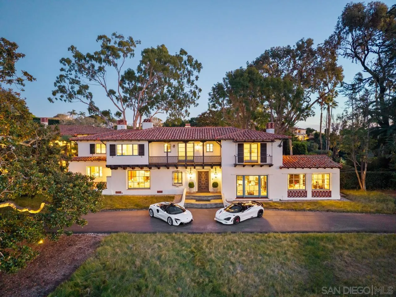 1205 Muirlands Dr