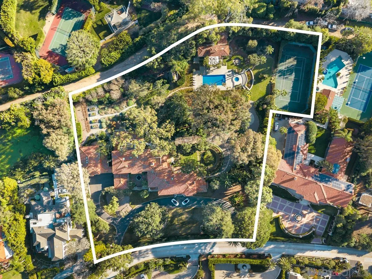 1205 Muirlands Dr