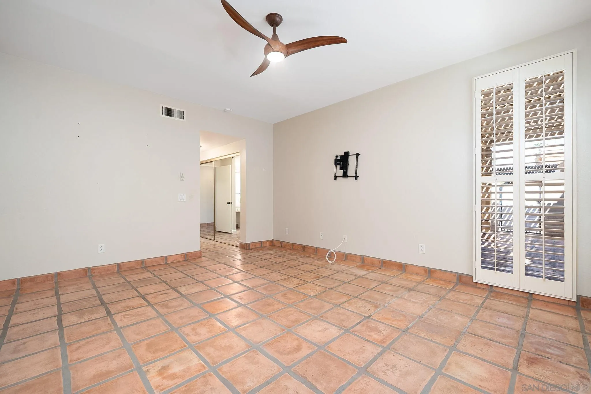 4837 S Winners Circle Unit A