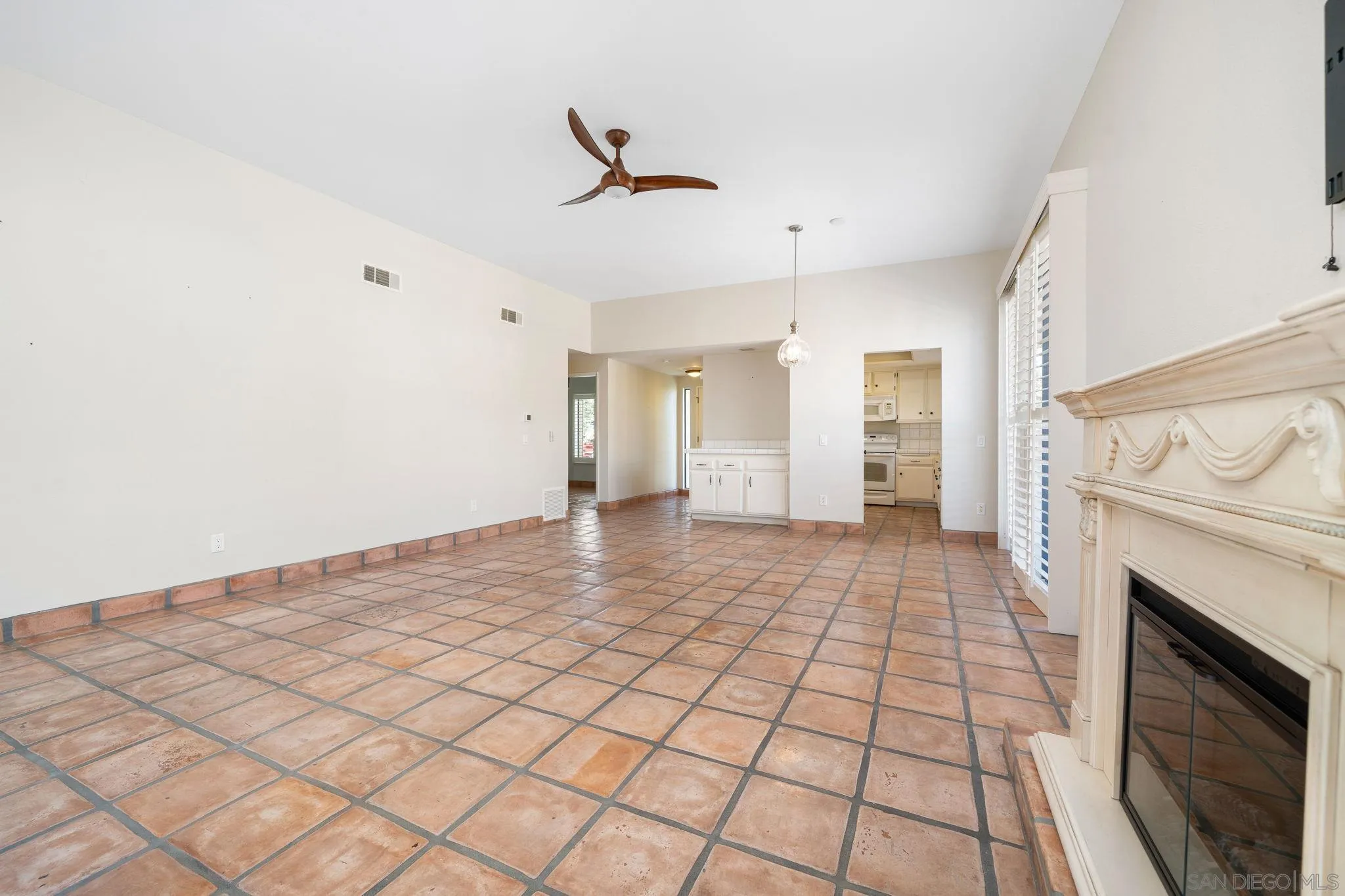 4837 S Winners Circle Unit A