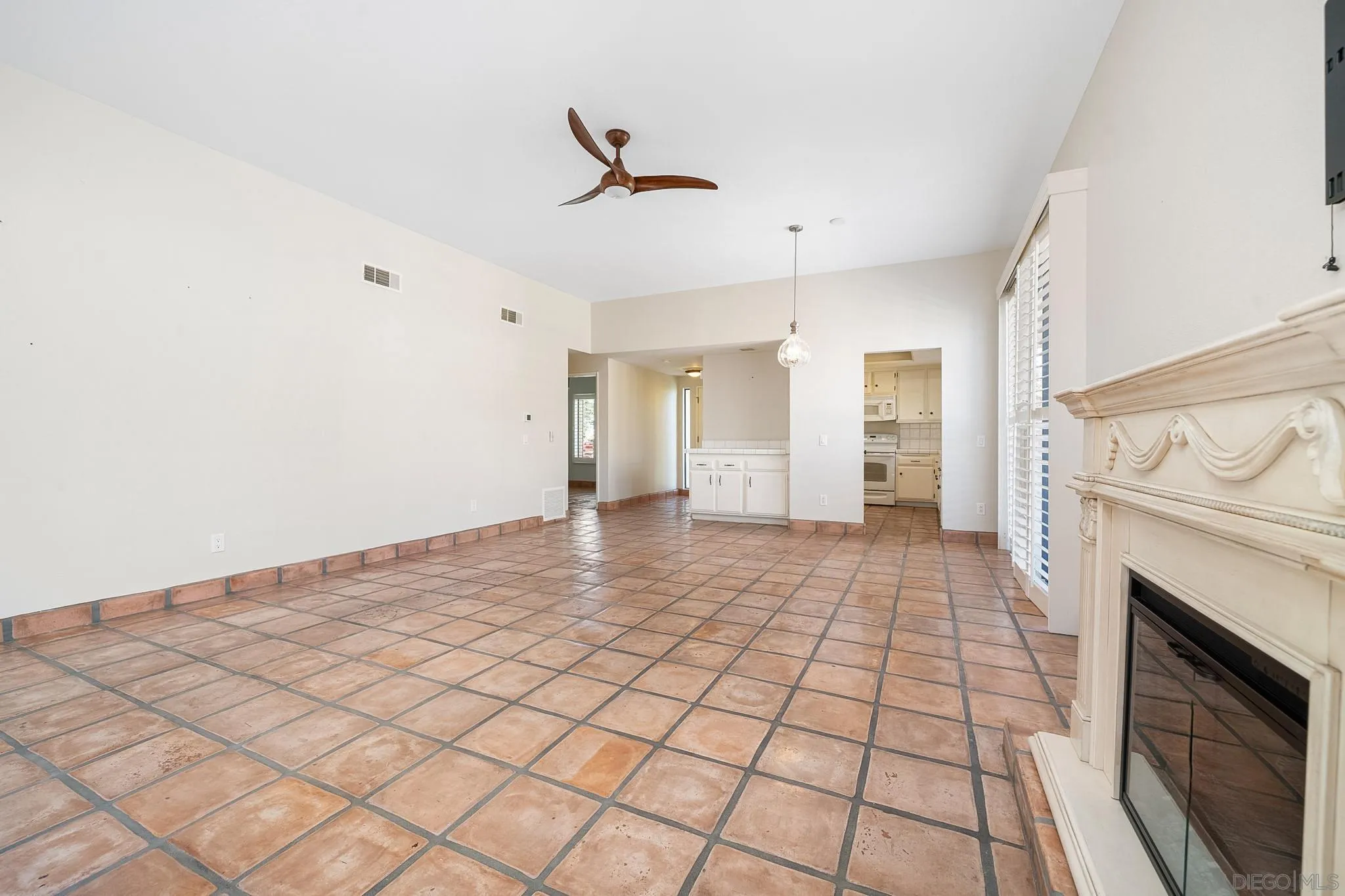 4837 S Winners Circle Unit A