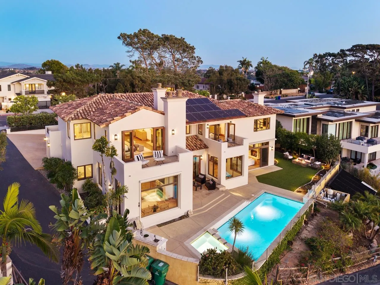 8080 La Jolla Scenic Dr North