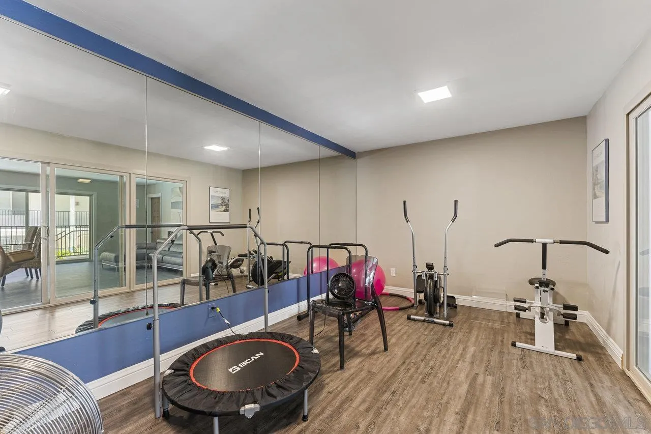 909 Coast Blvd Unit 26