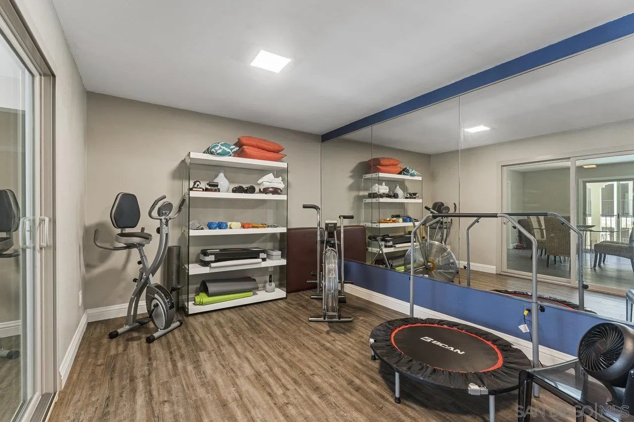 909 Coast Blvd Unit 26