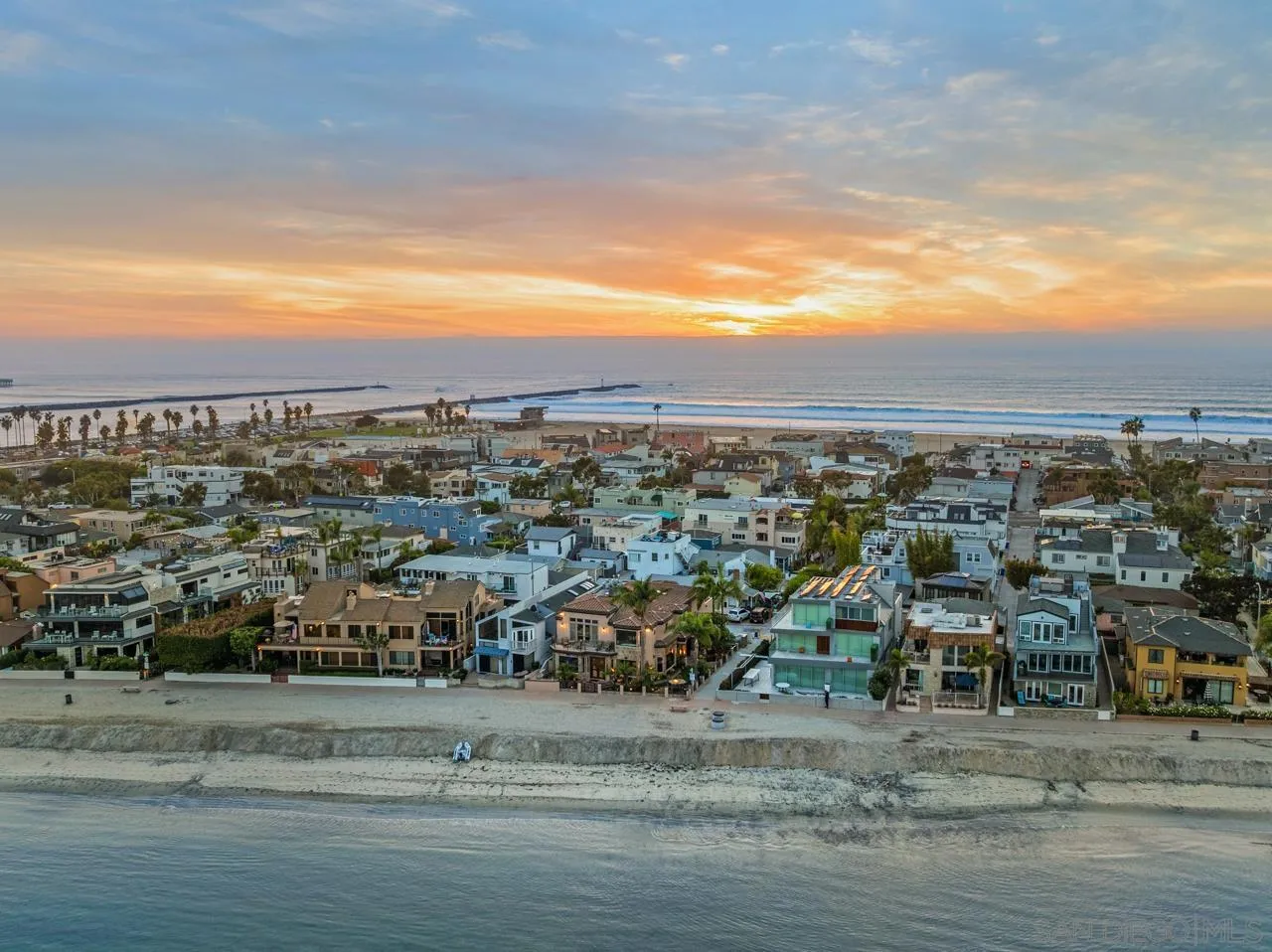 2741 Bayside Walk