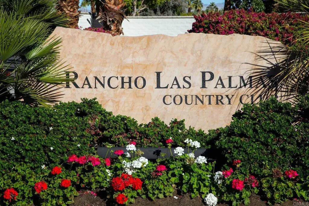 80 Avenida Las Palmas