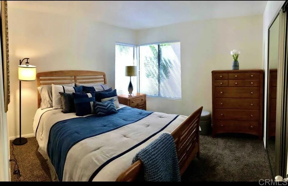 80 Avenida Las Palmas