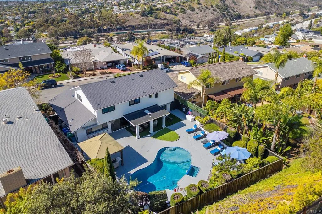 3865 Cadden Way