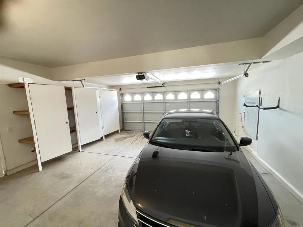 2303 Montecito Avenue