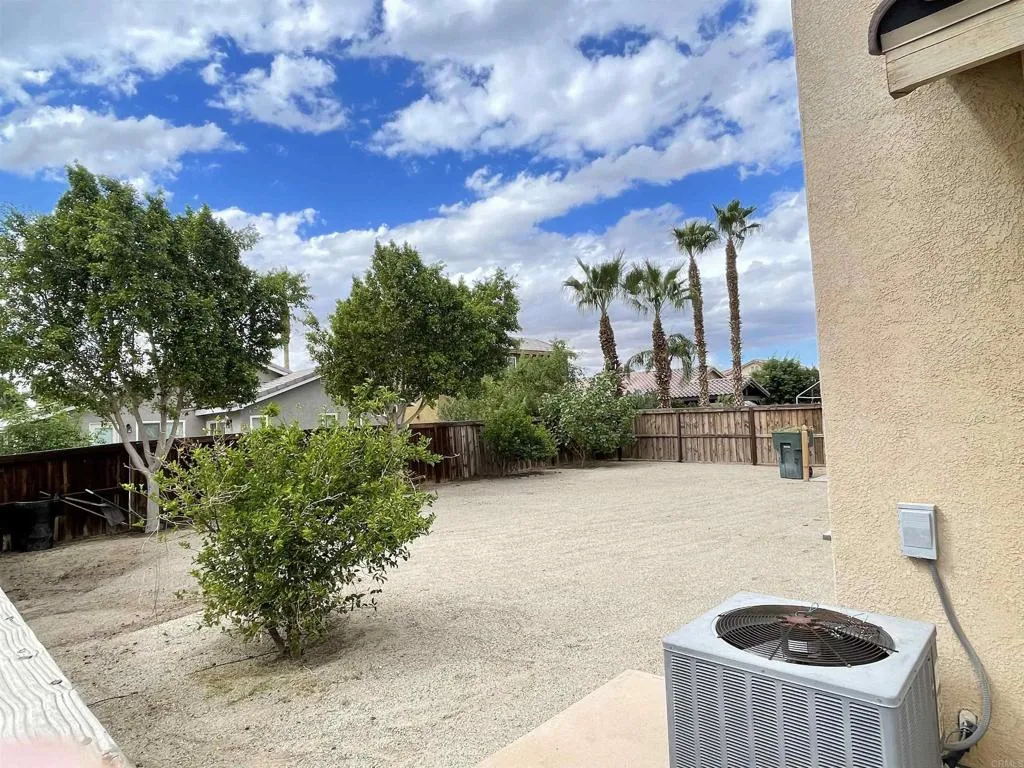 2303 Montecito Avenue