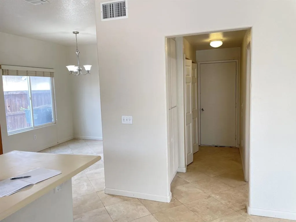 2303 Montecito Avenue