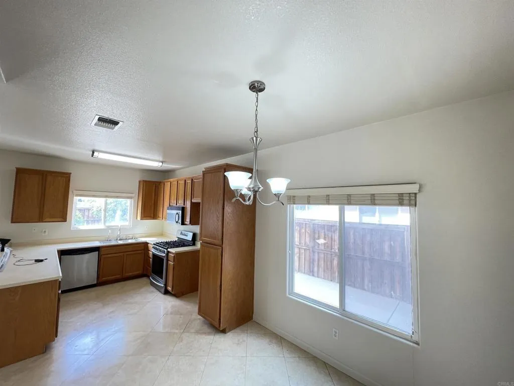 2303 Montecito Avenue