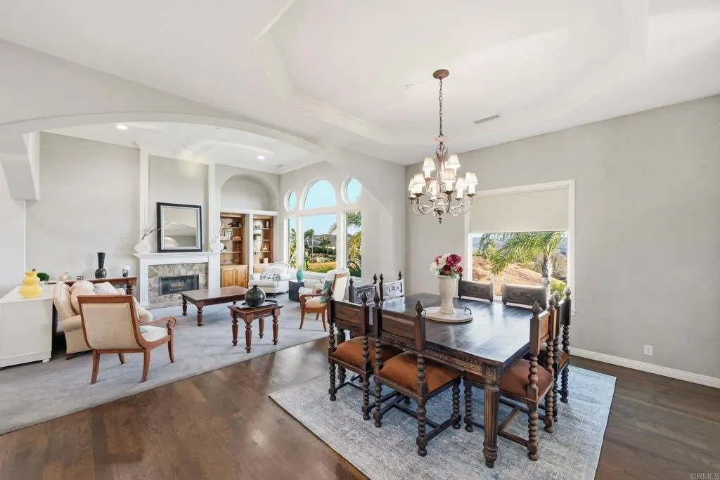 14040 Iris Lane