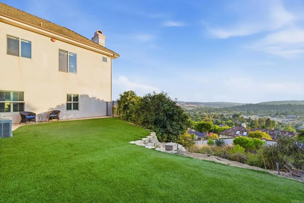 14040 Iris Lane