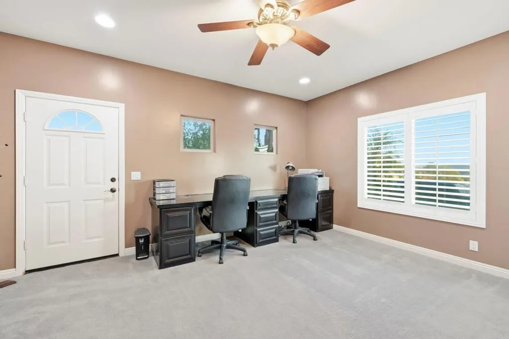 14040 Iris Lane