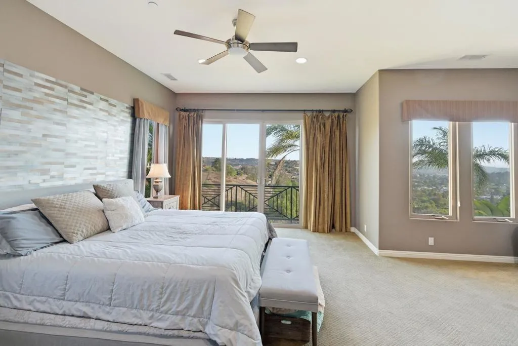 14040 Iris Lane