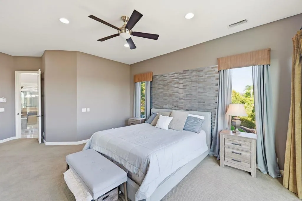 14040 Iris Lane