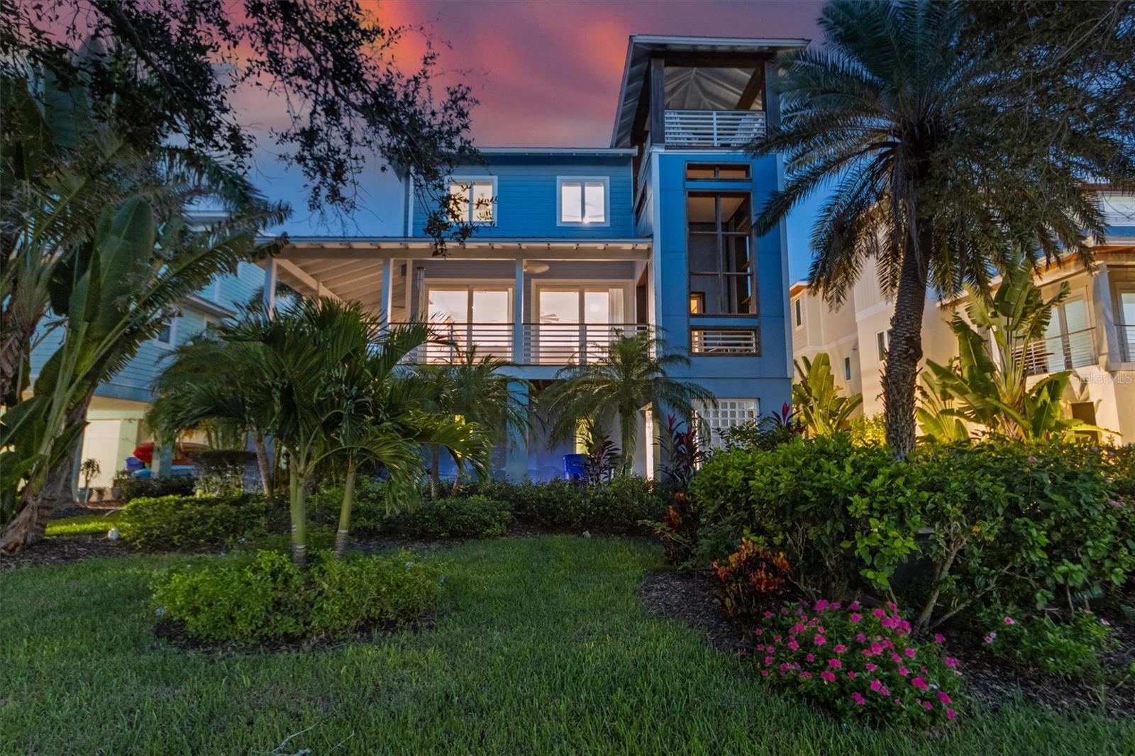311 FIREHOUSE CT