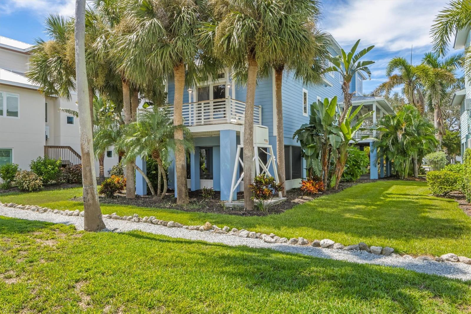 311 FIREHOUSE CT