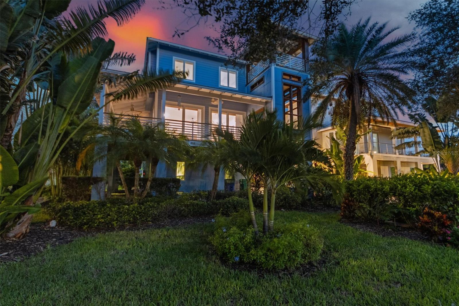 311 FIREHOUSE CT