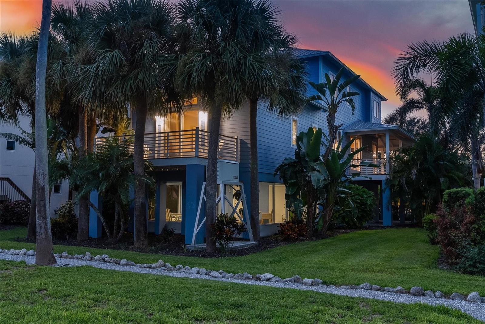 311 FIREHOUSE CT