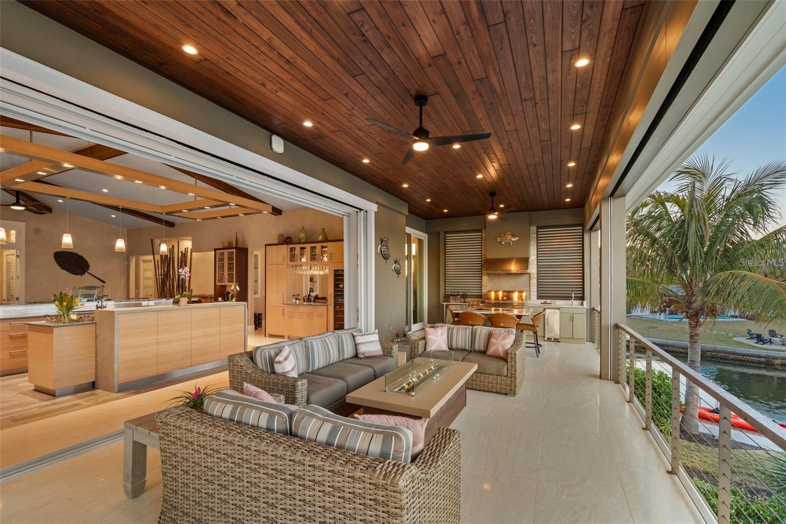 242 OAK AVE