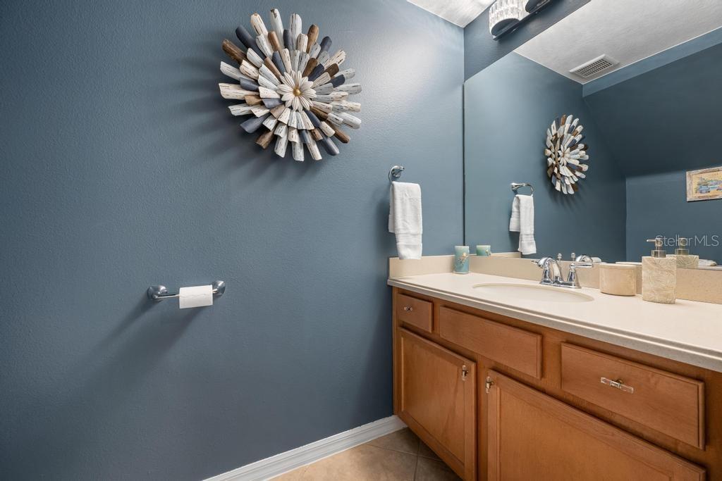 4208 OVERTURE CIR #502