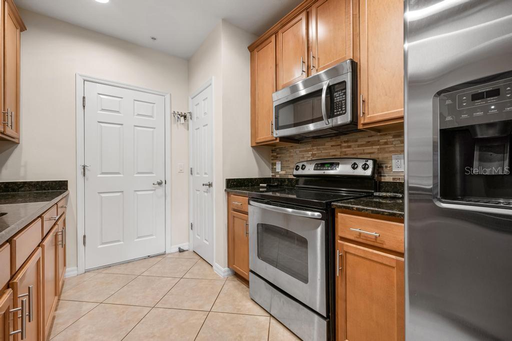 4208 OVERTURE CIR #502