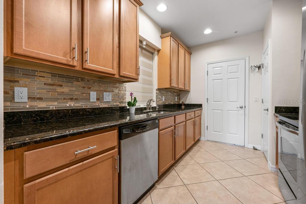 4208 OVERTURE CIR #502