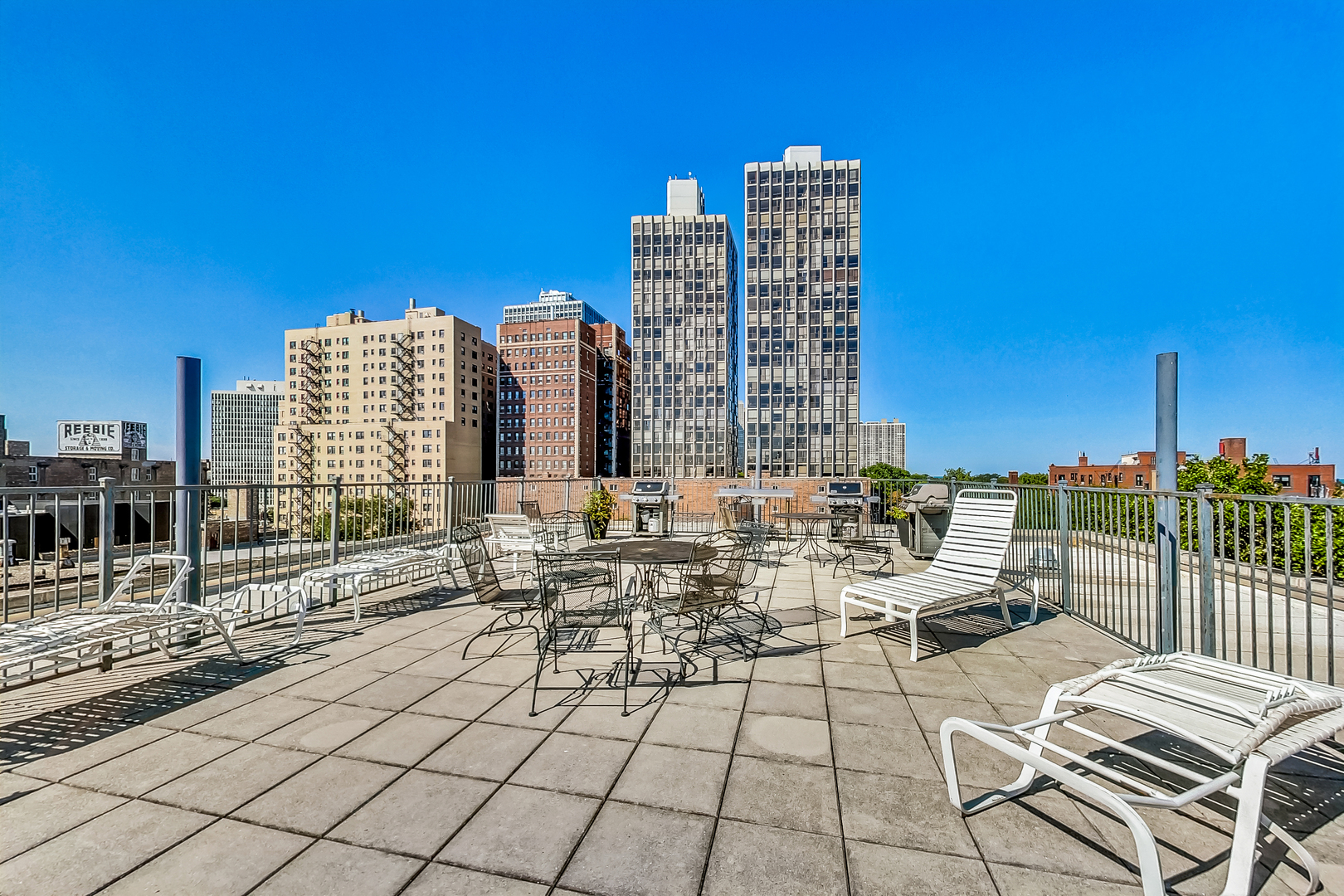 2300 N Commonwealth Avenue Unit: 7D