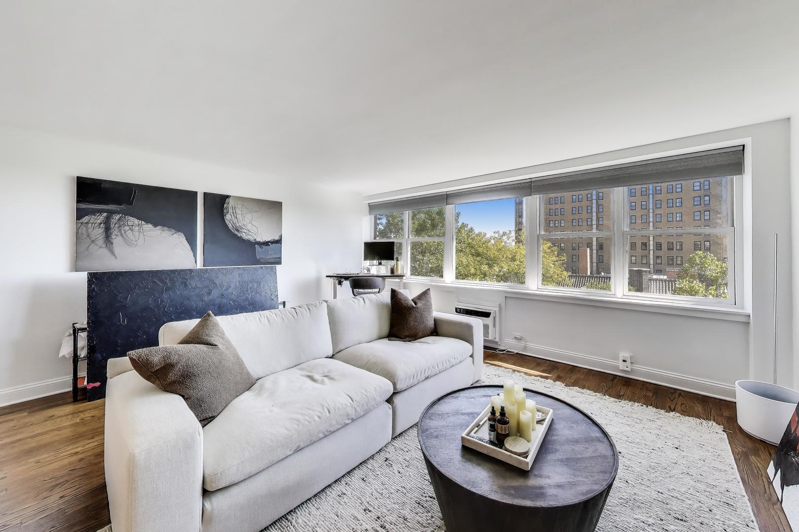 2300 N Commonwealth Avenue Unit: 7D