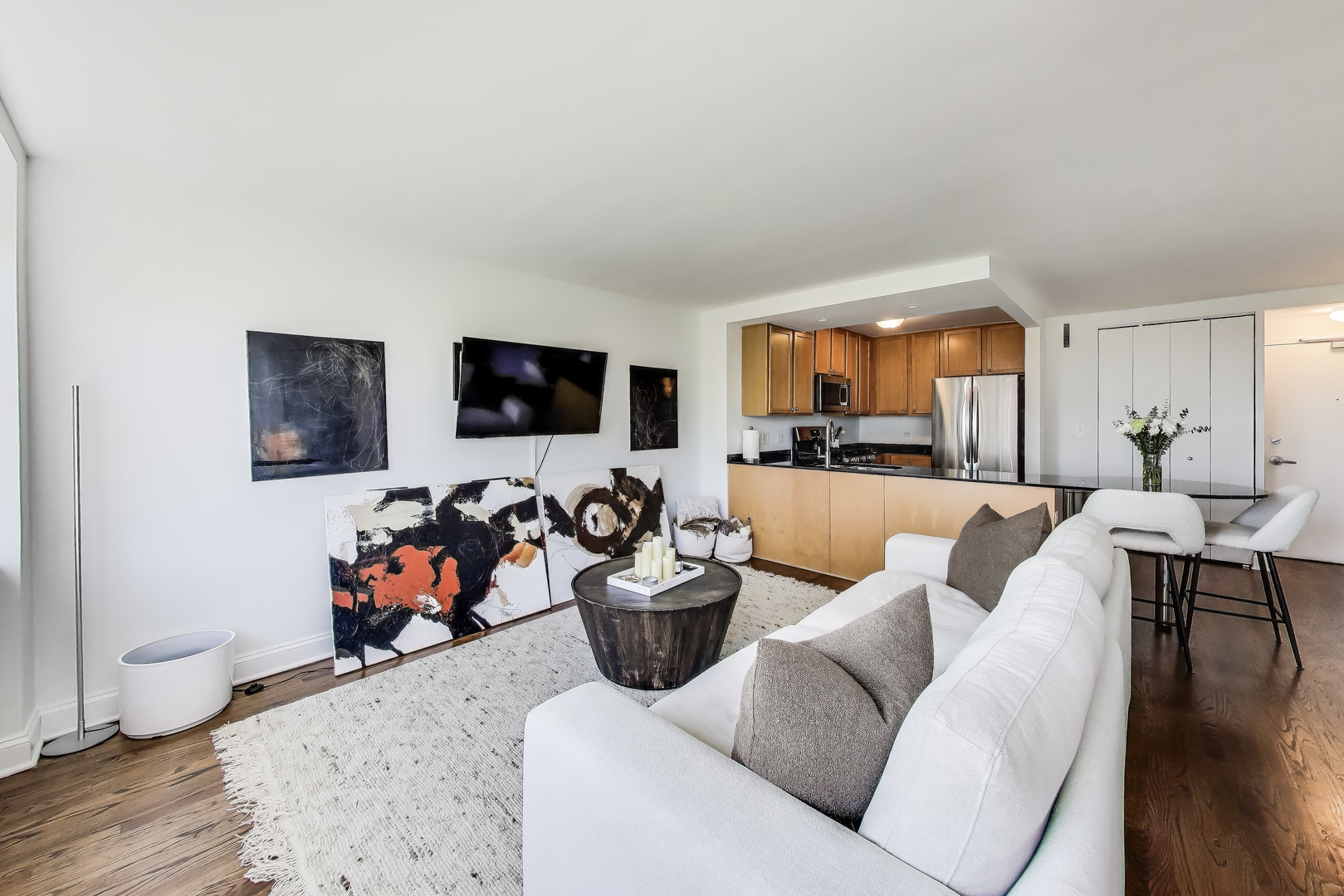 2300 N Commonwealth Avenue Unit: 7D