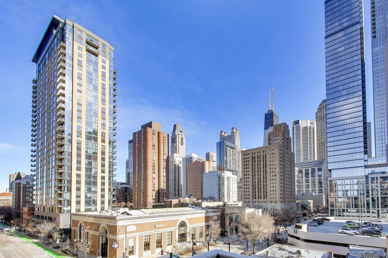 744 N Clark Street Unit: 505