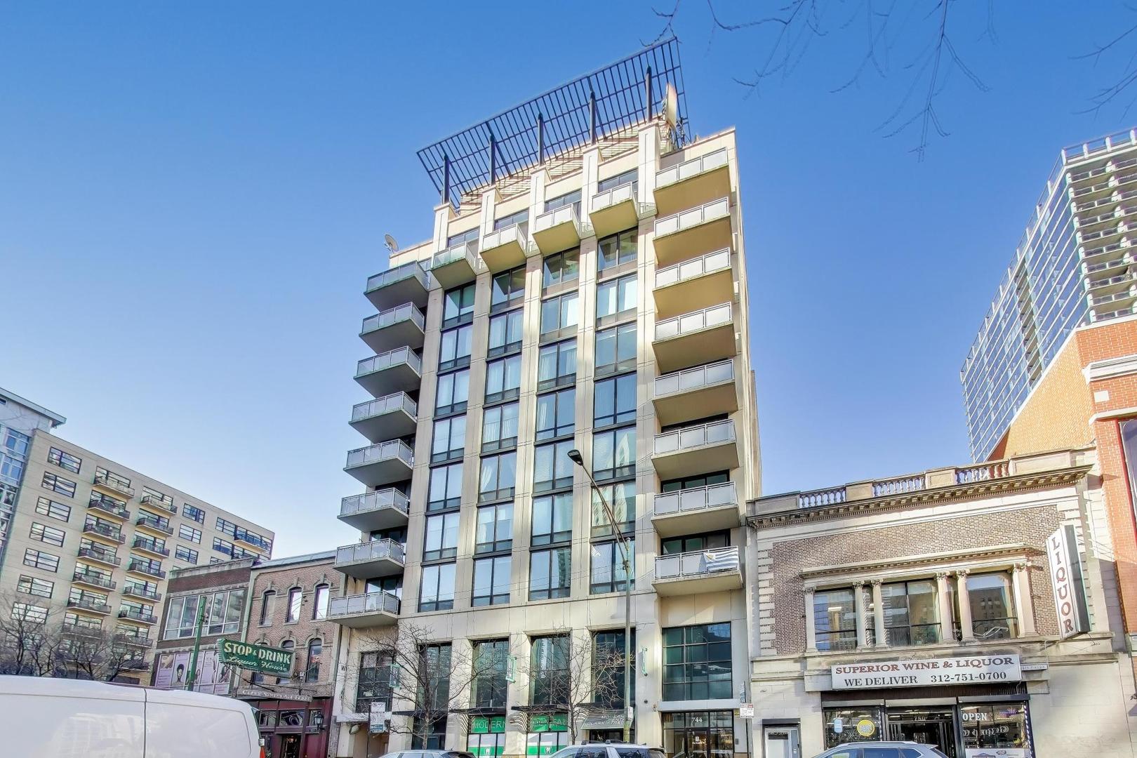 744 N Clark Street Unit: 505
