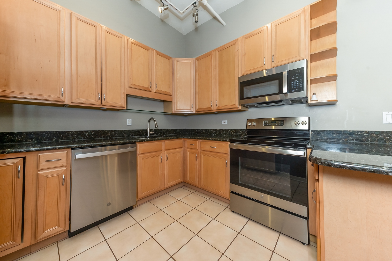801 S Wells Street Unit: 507