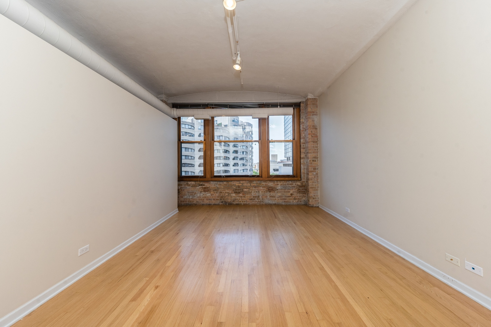 801 S Wells Street Unit: 507