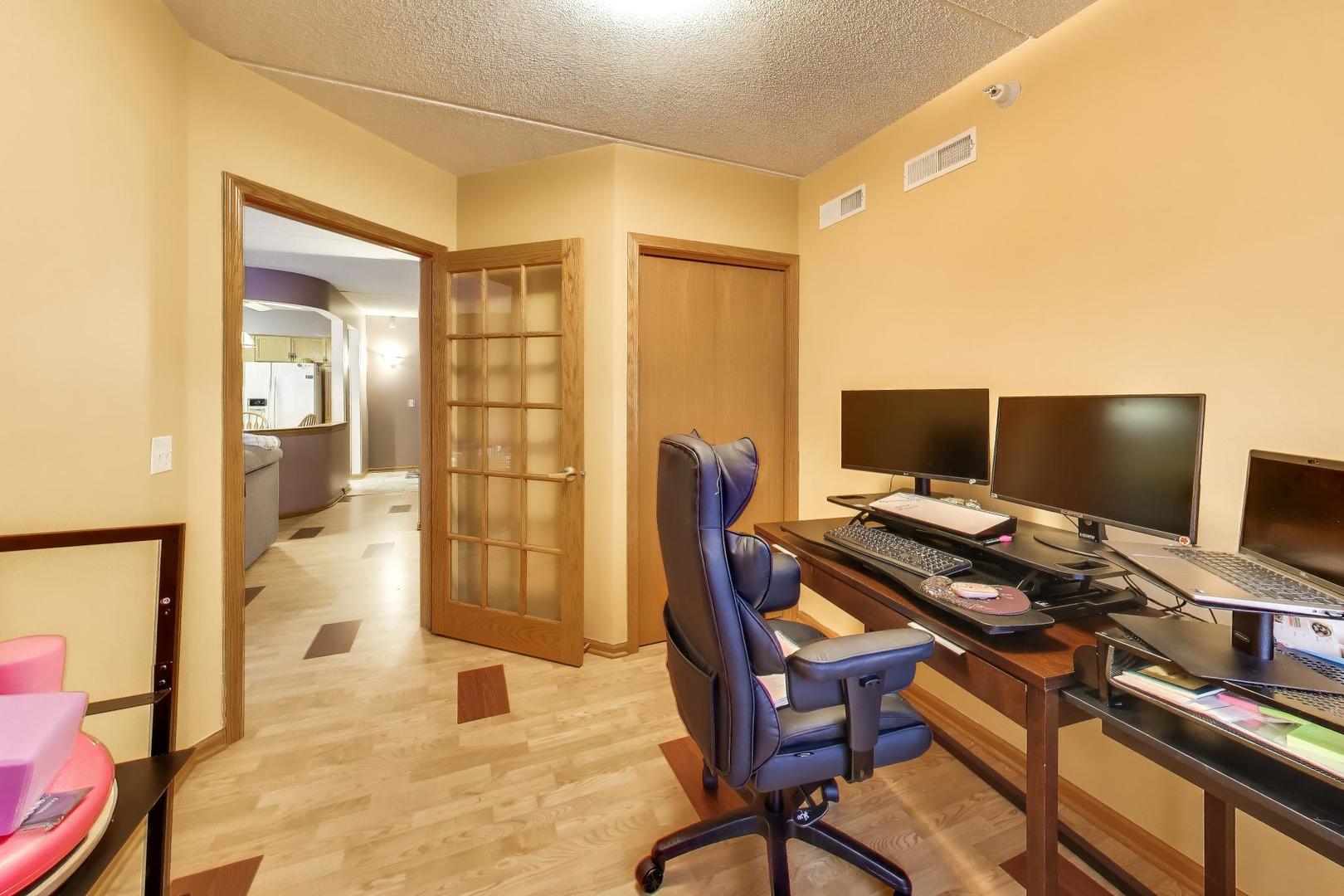 1327 Brown Street Unit: 407
