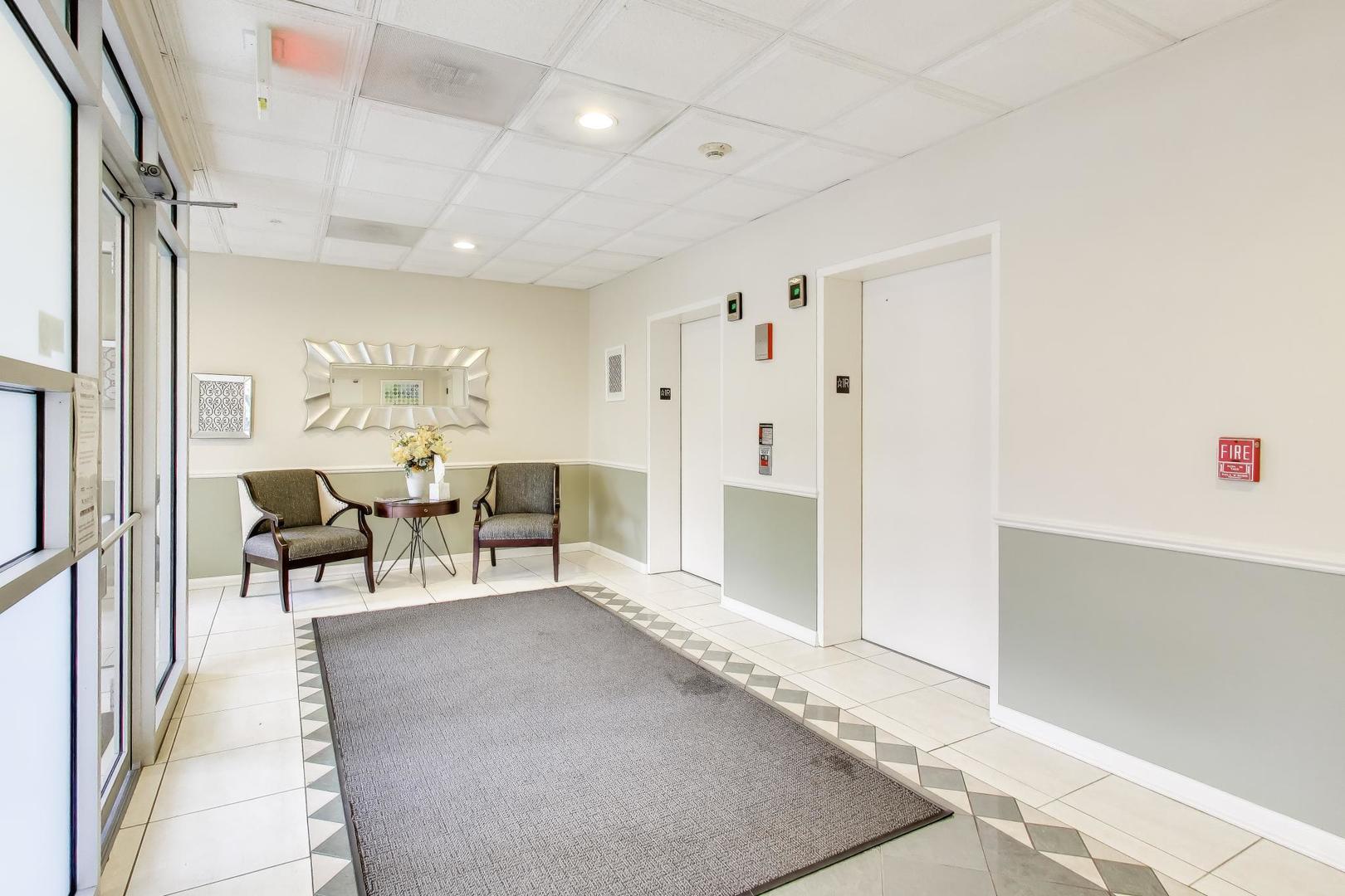 1327 Brown Street Unit: 407