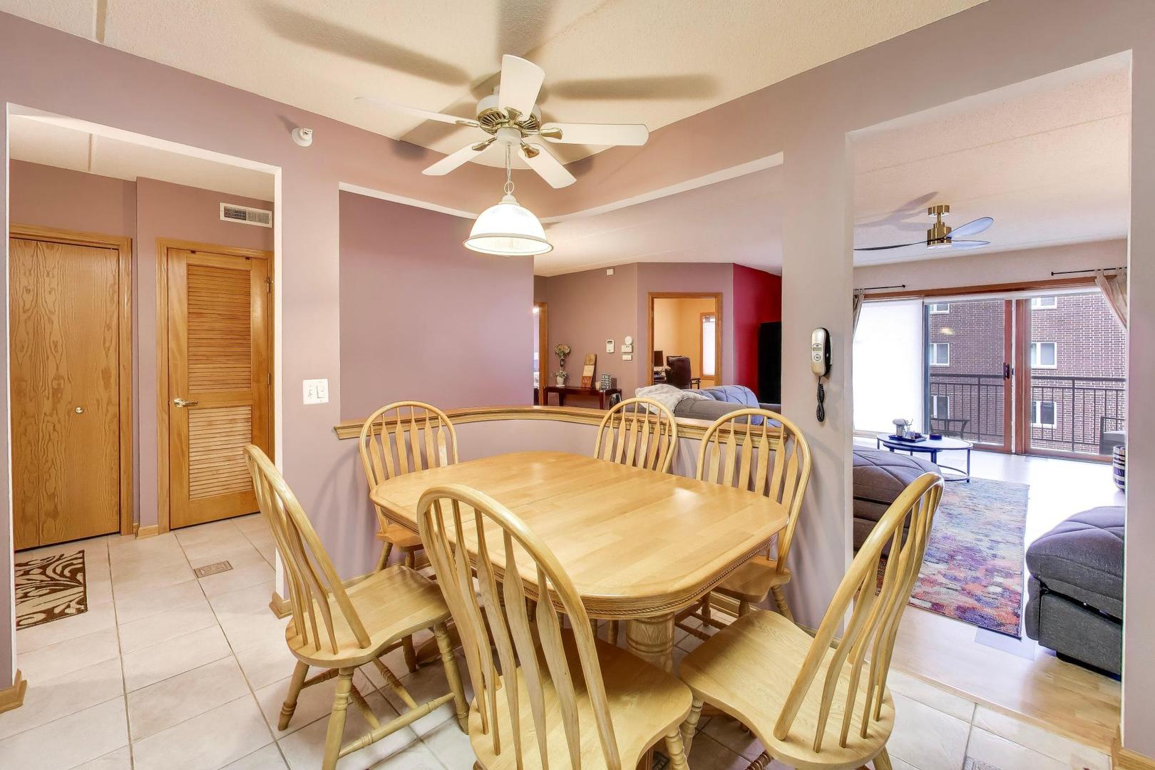 1327 Brown Street Unit: 407