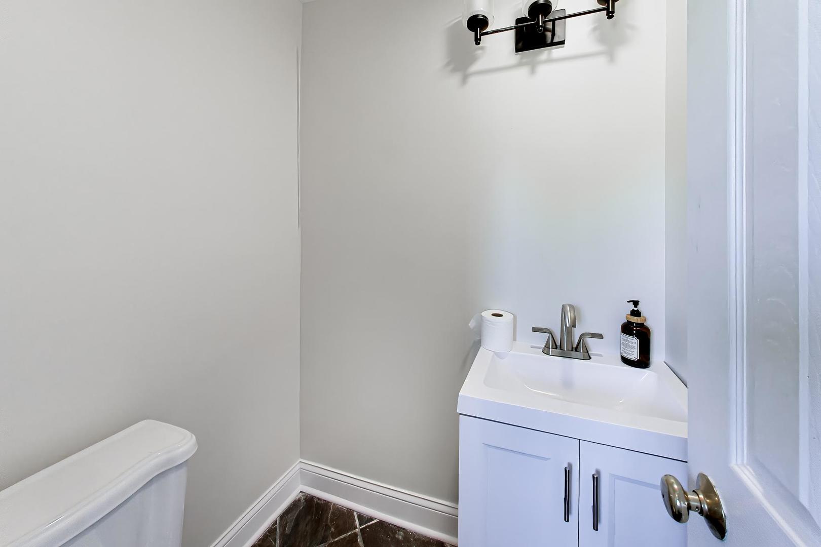 1526 Carrol Court