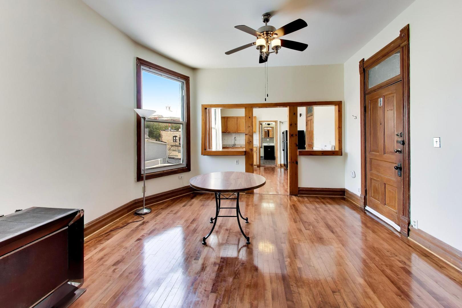 2338 S Blue Island Avenue Unit: 2F