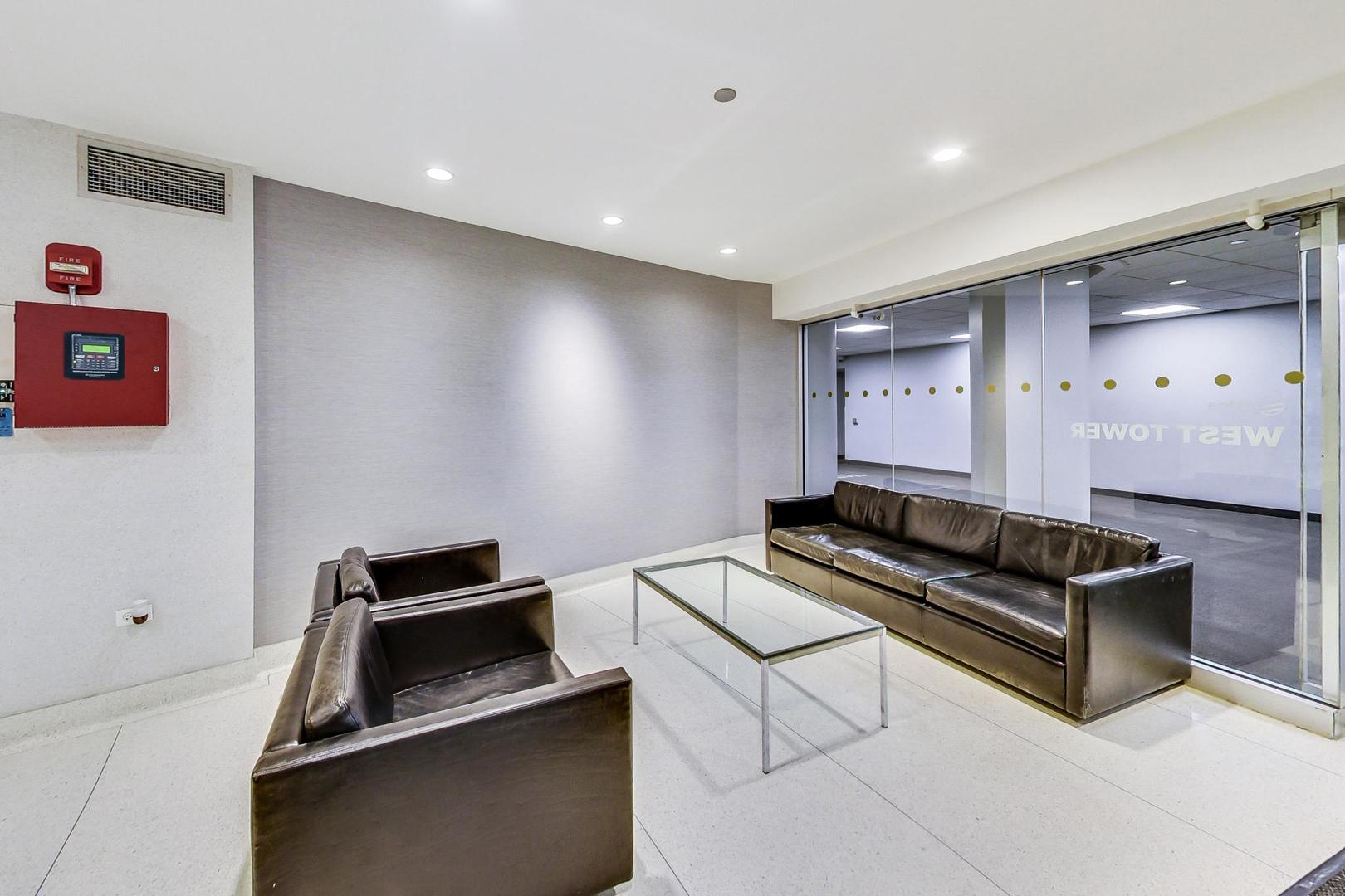 300 N State Street Unit: 4702