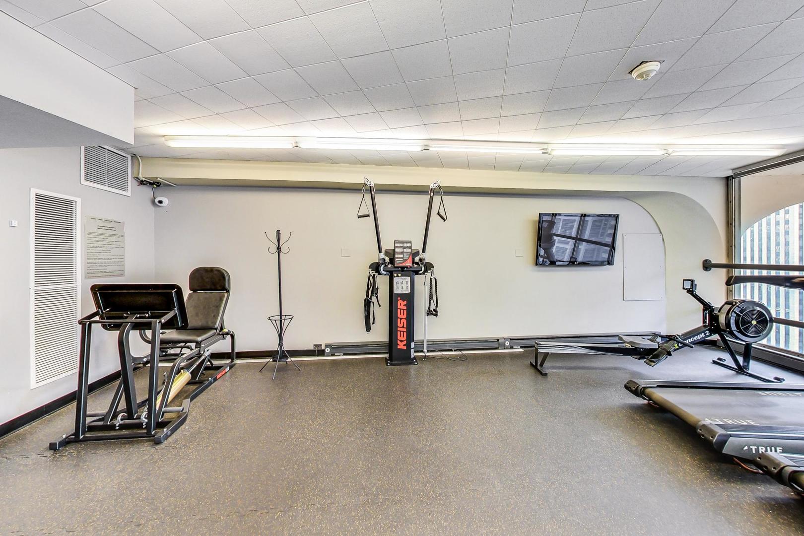 300 N State Street Unit: 4702