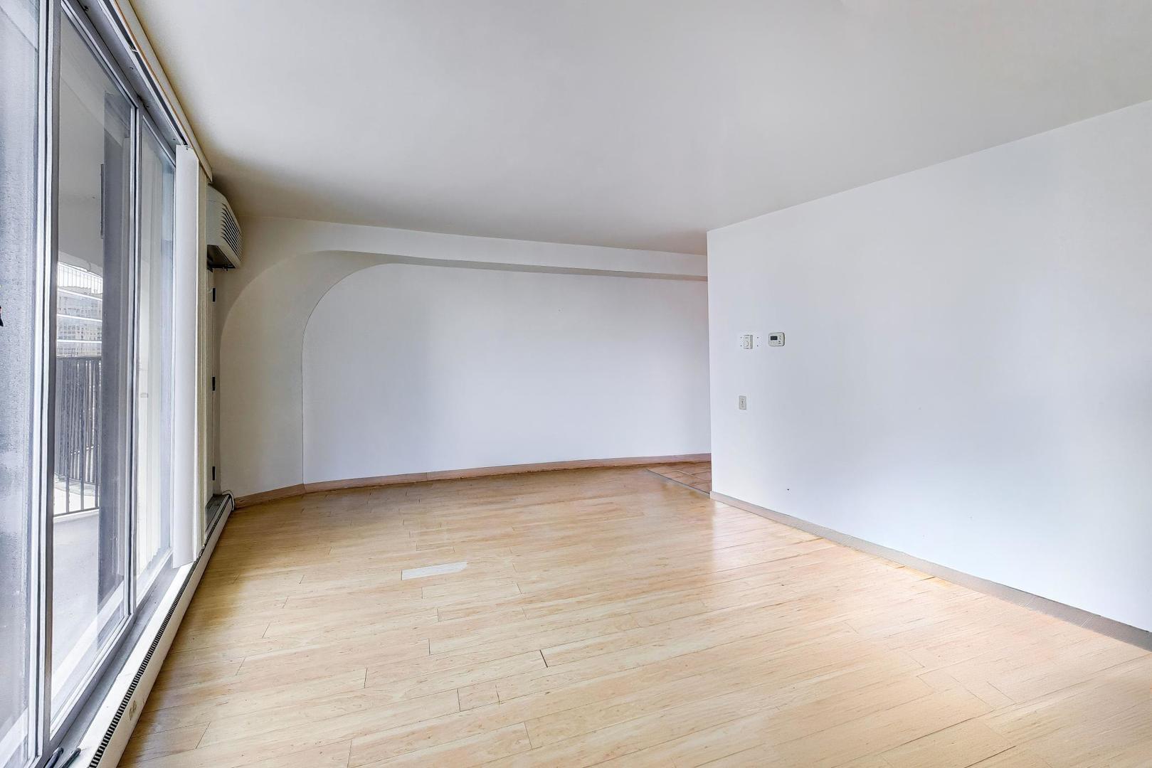 300 N State Street Unit: 4702