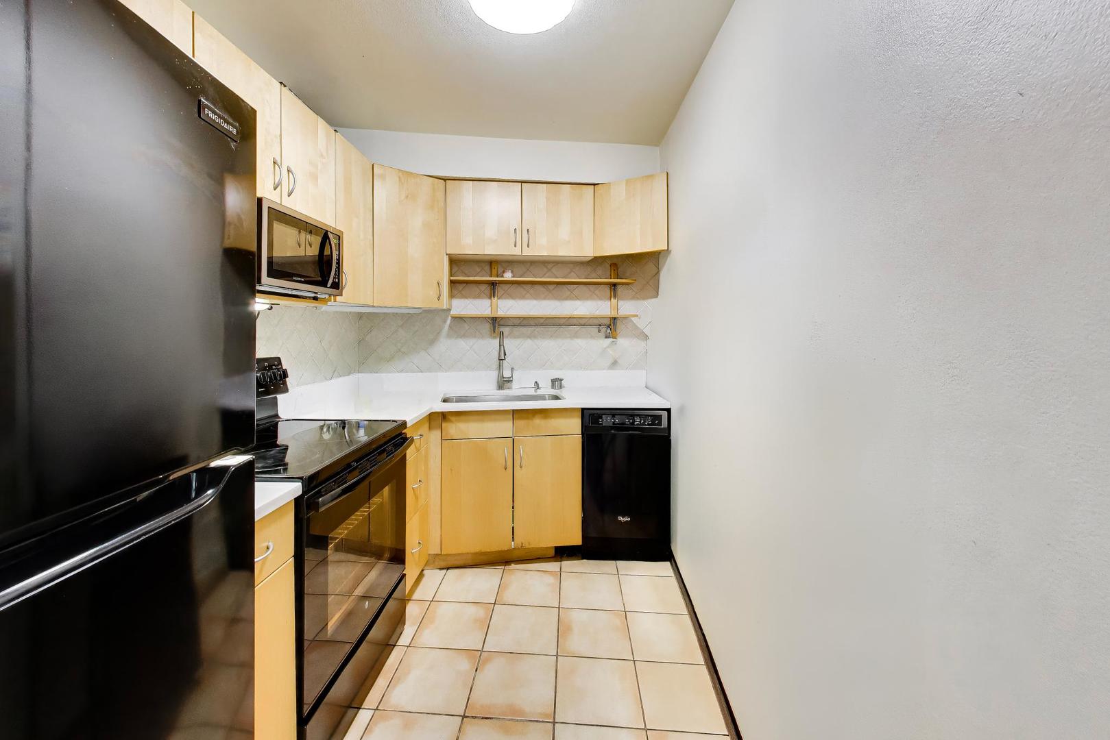 300 N State Street Unit: 4702