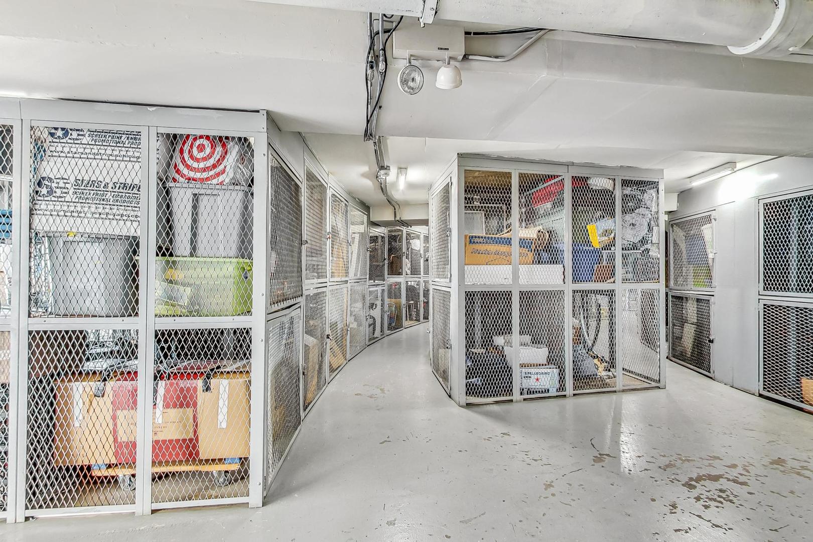 300 N State Street Unit: 4702