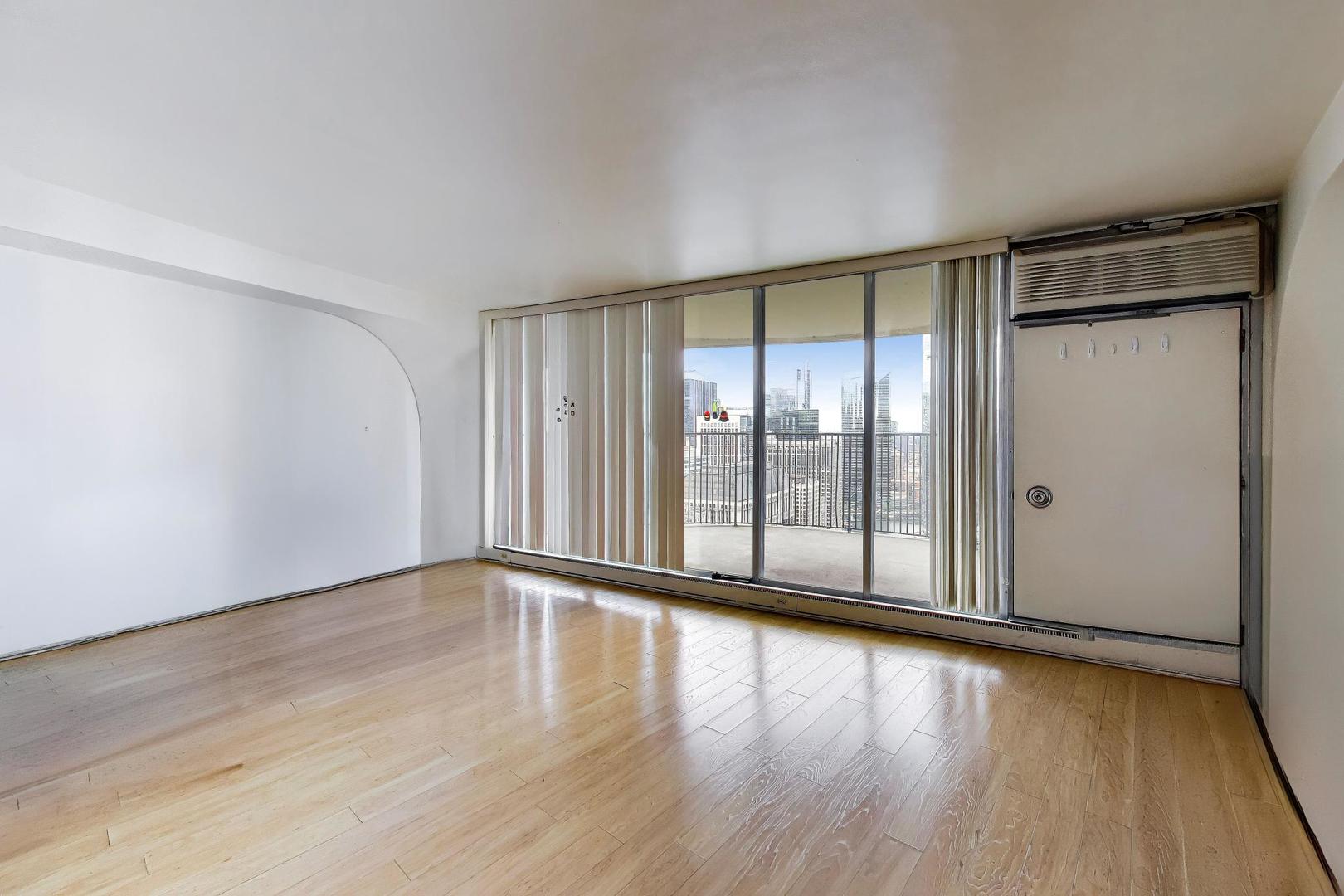 300 N State Street Unit: 4702
