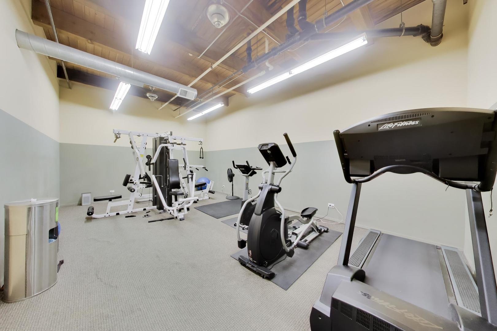 625 W Jackson Boulevard Unit: 512