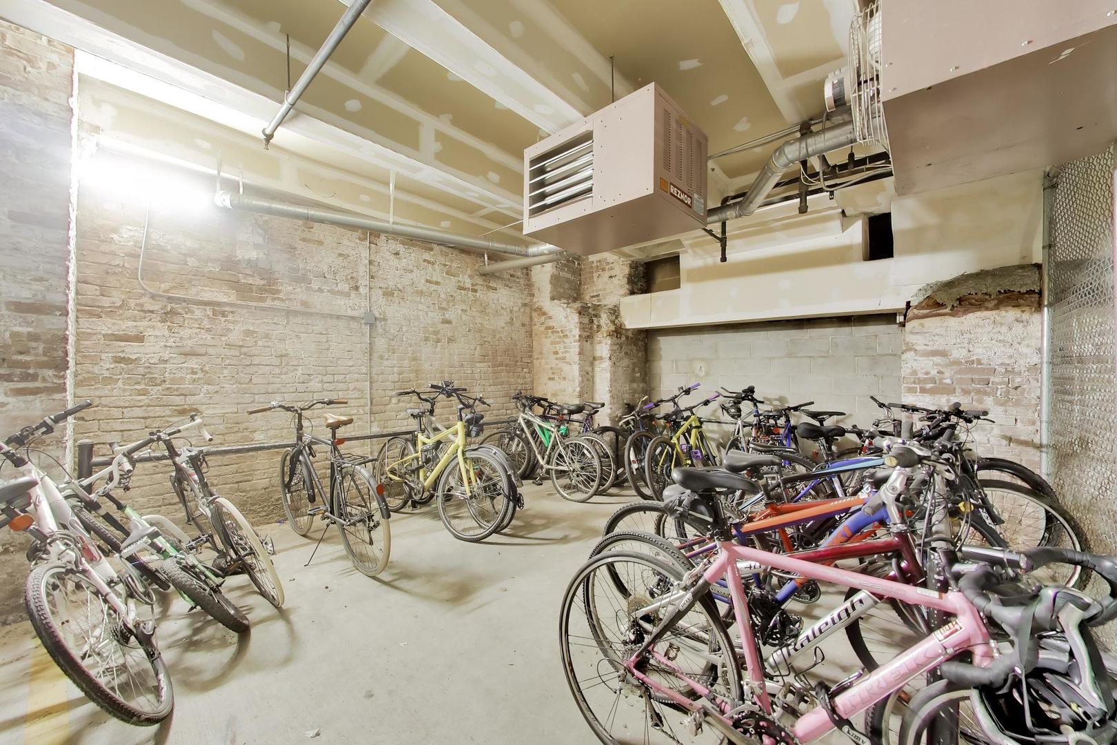 625 W Jackson Boulevard Unit: 512