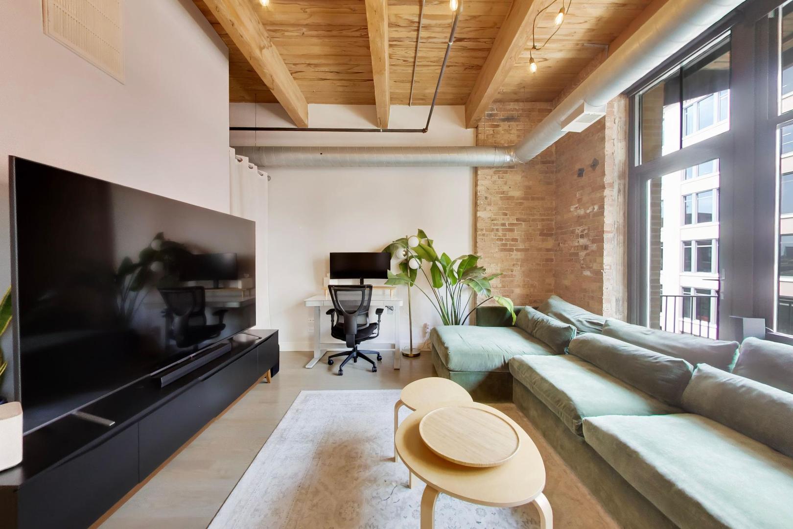 625 W Jackson Boulevard Unit: 512